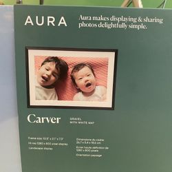 Aura digital frame -Great Gift! 