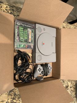 PLAYSTATION ORIGINAL BUNDLE