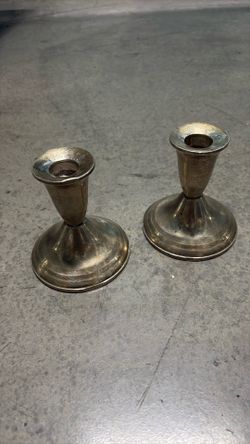 The Manufacturer: The center stamp reads "Duchin Creation," an American silver manufacturer founded in New York City during the late 1940s. The styliz