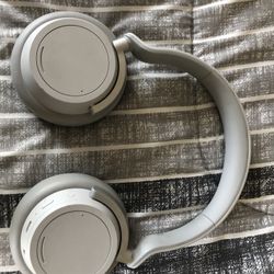 Surface Pro Headphones 