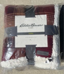 BRAND NEW EDDIE BAUER THROW BLANKET-RED PLAID