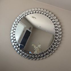 Circle mirror