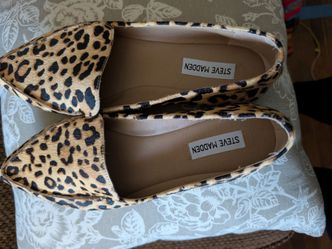 Women's flats