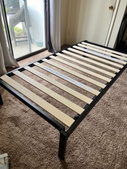 Full Size Black Metal Platform Bed Frame – Great Condition