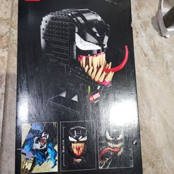LEGO Marvel Venom Helmet 76187 – NEW & SEALED (Box Damage)
