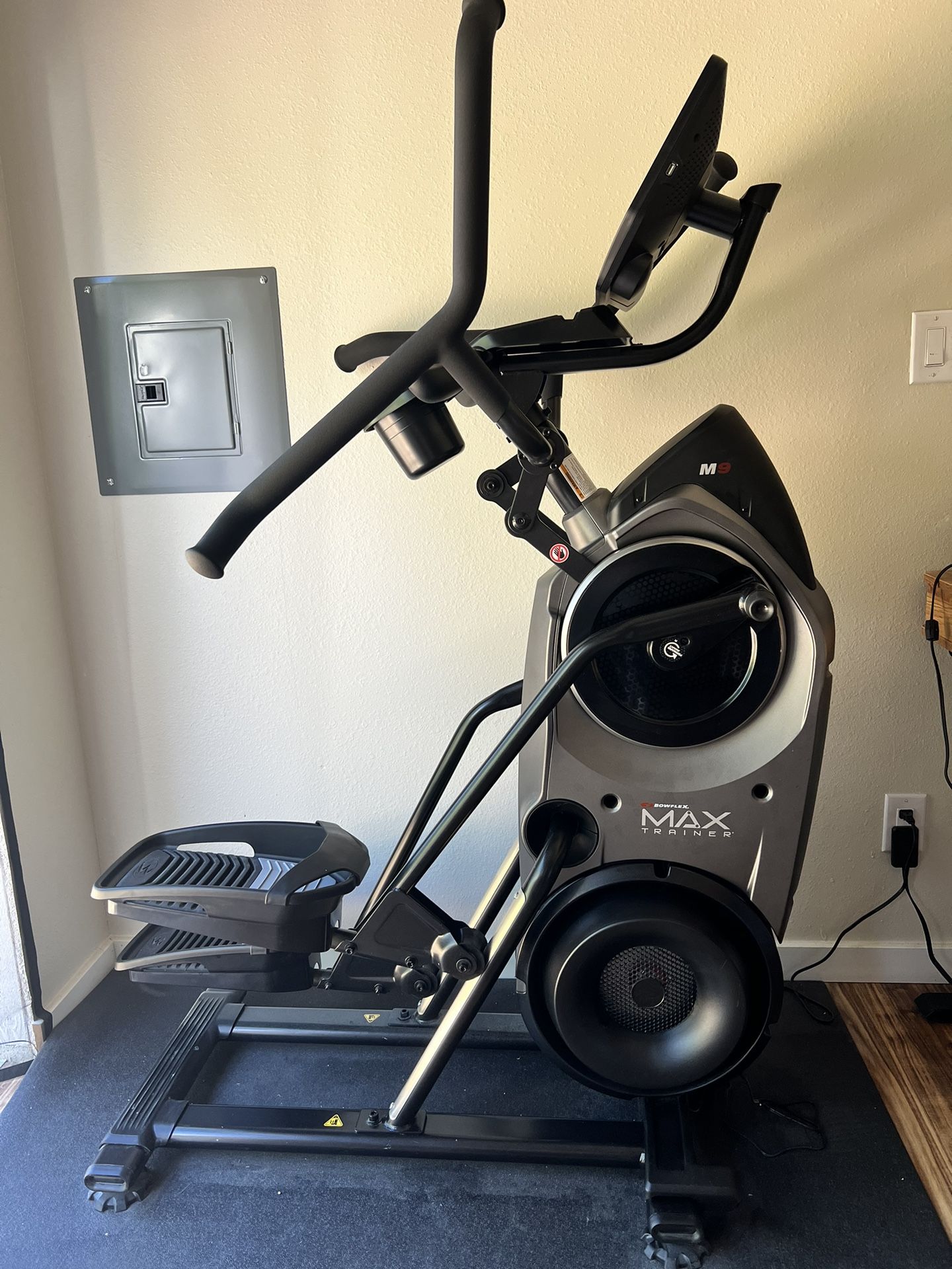 Bowflex Max Trainer M9