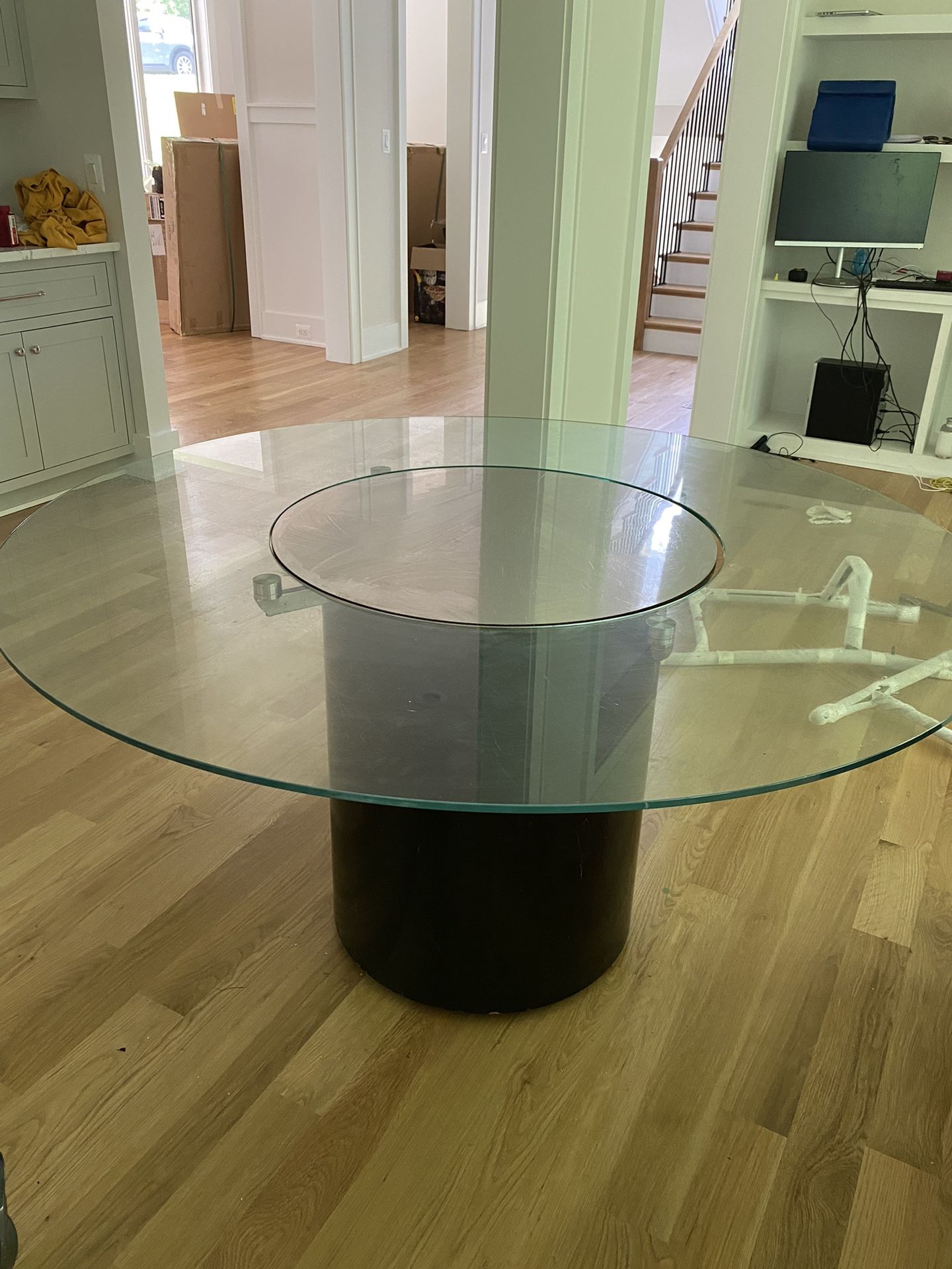 Bo Concept Glass Breakfast Table