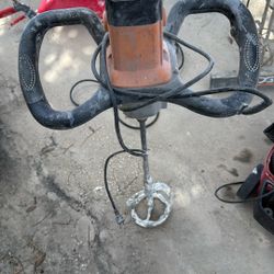 Brutus Heavy Duty Mud / Mortar Mixer w/ Paddle – $80
