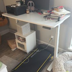 Autonomous Standing Desk 