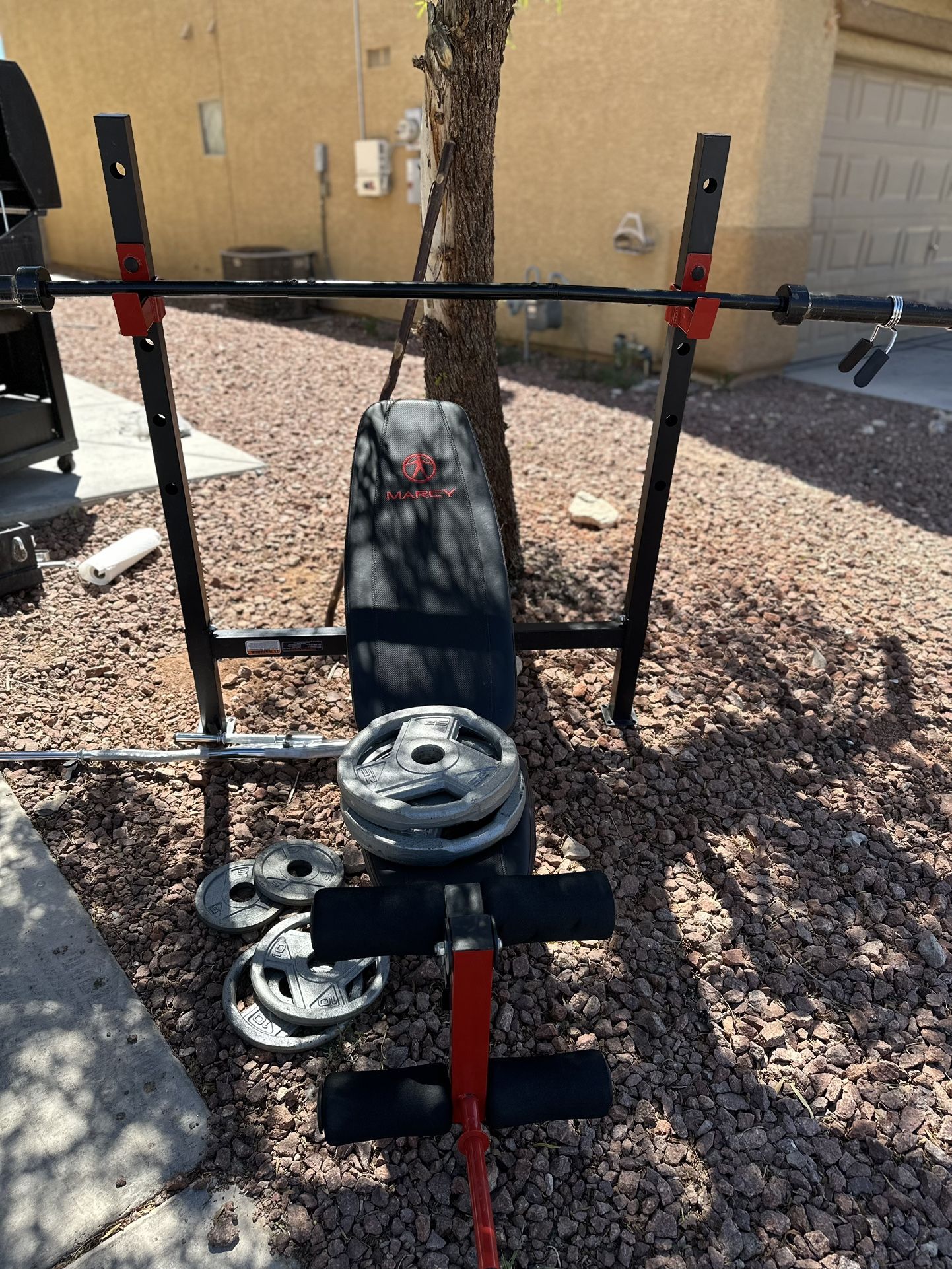 Professional weight bench with weights, Curl Bar bar, adjustable, incline And Decline, and leg press