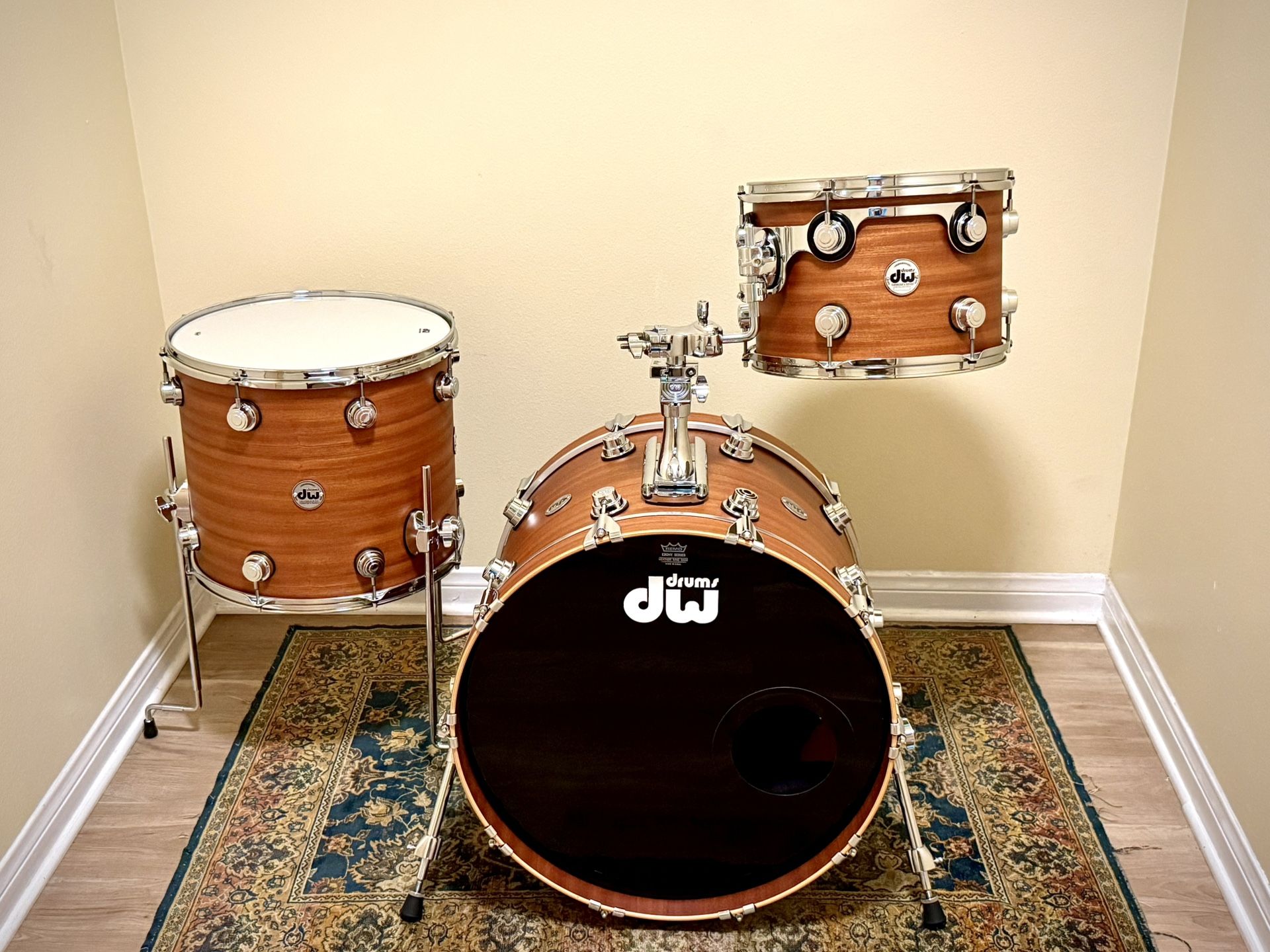 Custom DW Collector's Series EXOTIC MAHOGANY SPRUCE Drum Set 13”, 16", 22" Mahogany Finish w/cases MINT