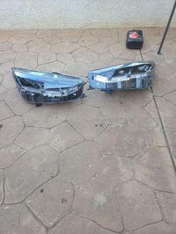 2023 ford mach e rigth and left headlights