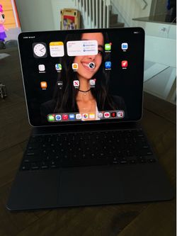 Like new Ipad Pro 13 inch