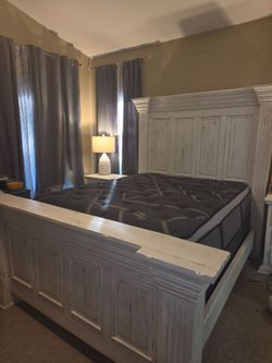 Queen bed