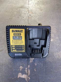 DEWALT 20-Volt  Charger