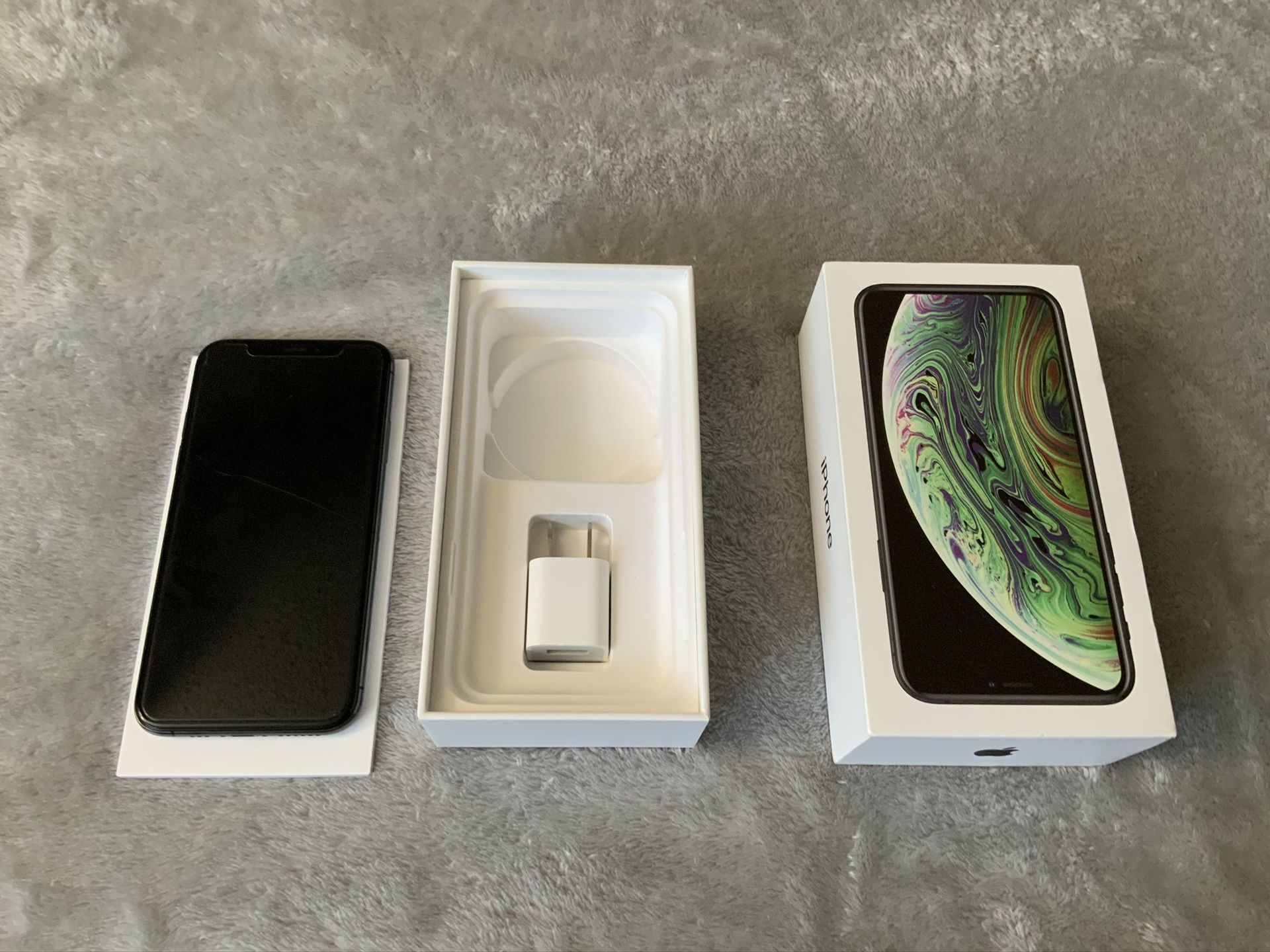 iPhone XS 64 GB T-mobile