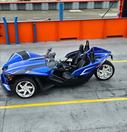 2022 Polaris Slingshot SL. 8400 MILES  5 SPEED