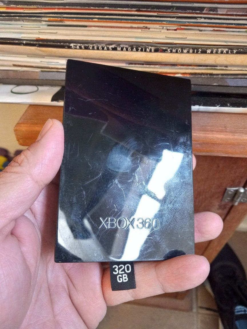 Hard drive, Xbox, Expandable Memory, 320 GBs, 320 Gb, 320 Gb Expandable Hard Drive, Xbox 360,