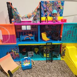 LOL Surprise Clubhouse