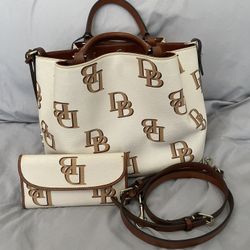Brand New Dooney Bourke Purse With Wallet 