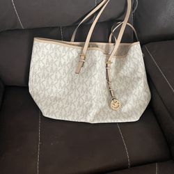 MK Purse 