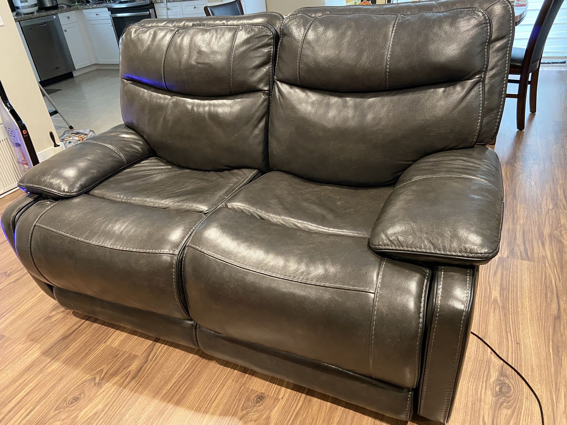 Power reclining leather sofa (3 person sofa and 2 person love seat)