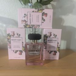 Perfume  Confidently Mk