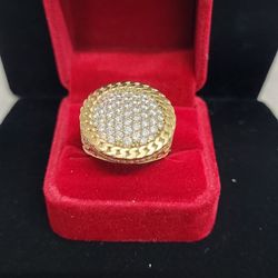 YG CZ’Z Top Ring $925