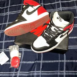 Air Jordan 1 Retro High OG Size 9