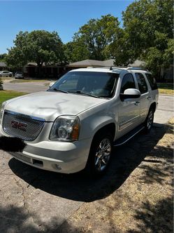 2011 GMC Yukon Denali
