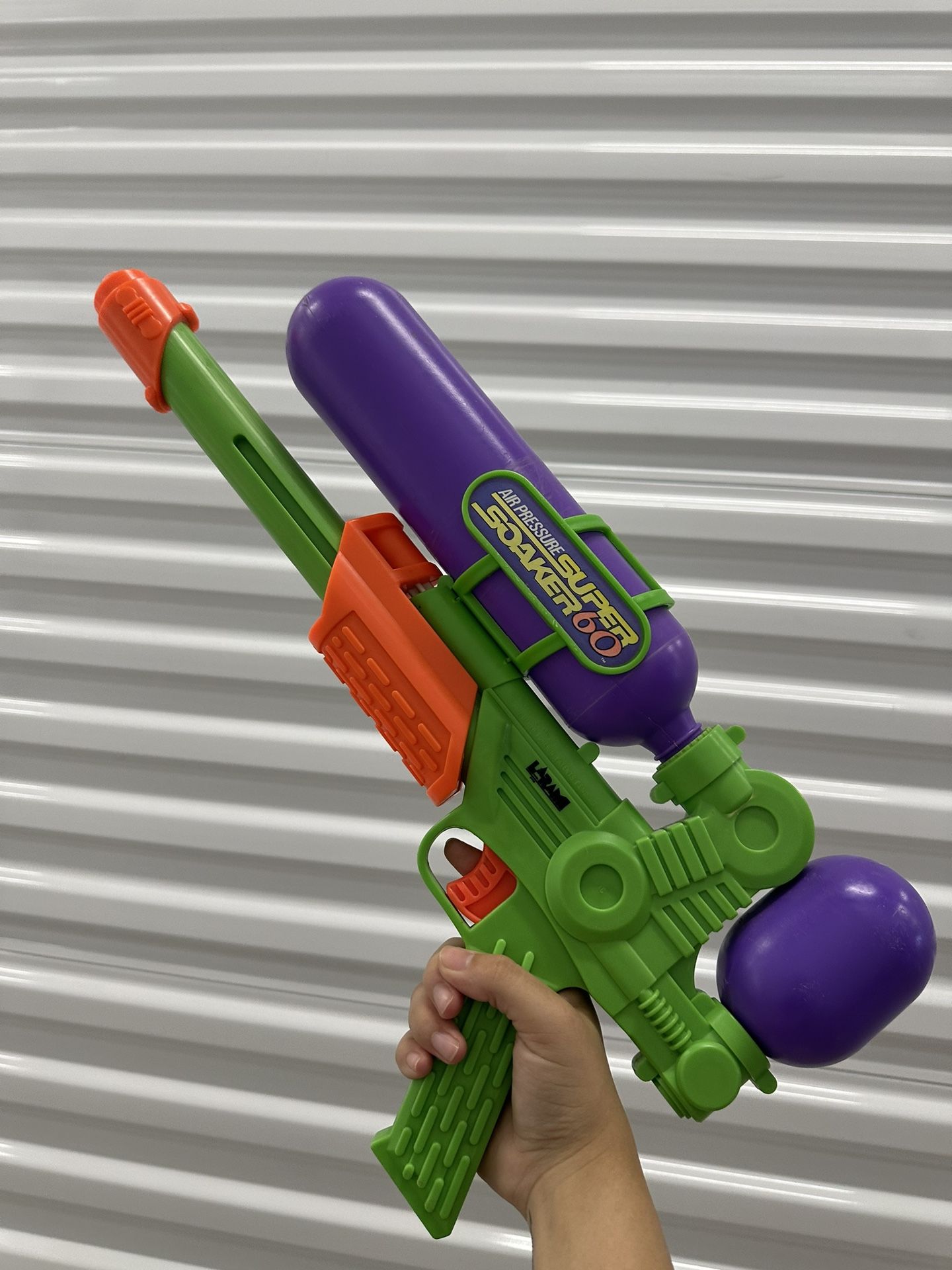 vintage 1992 Larami Air Pressure Super Soaker 60 Water Gun LOT OF