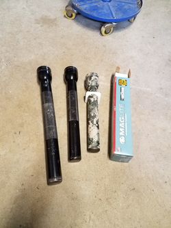 3 Maglites Flashlights