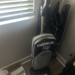 Oreck XL21 Vacuum Cleaner