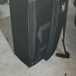 Studio Photography Lights With The Suit Case 