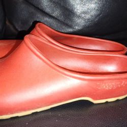 $5 Each Shoes. Size 10