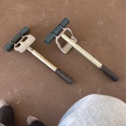 Adjusting Carpet Rollers 