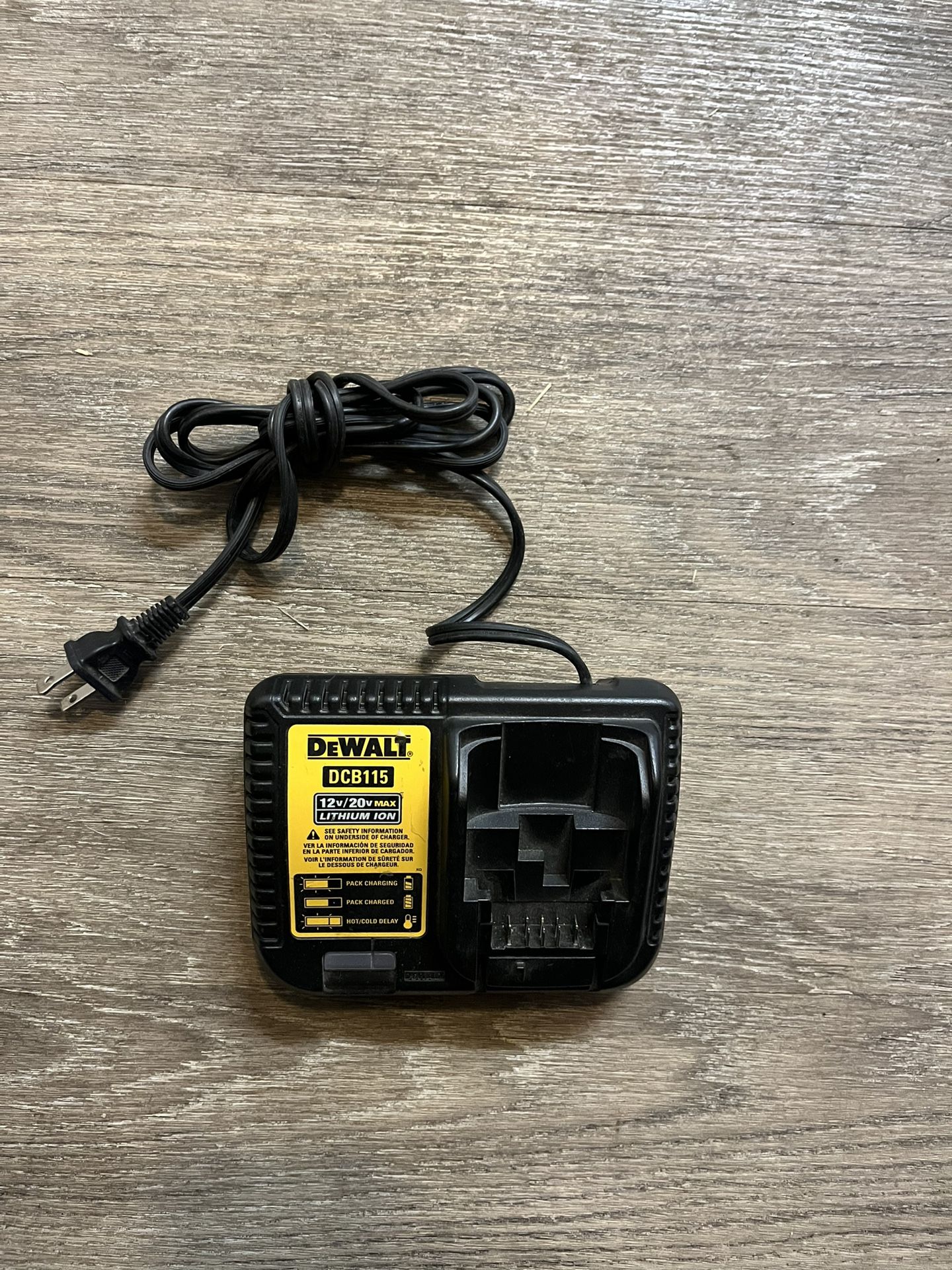 Dewalt 12v To 20v Lithium Ion Battery Charger