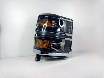2014 - 2015 CHEVROLET SILVERADO HALOGEN 1500 RH PASSENGER SIDE HEADLIGHT OEM