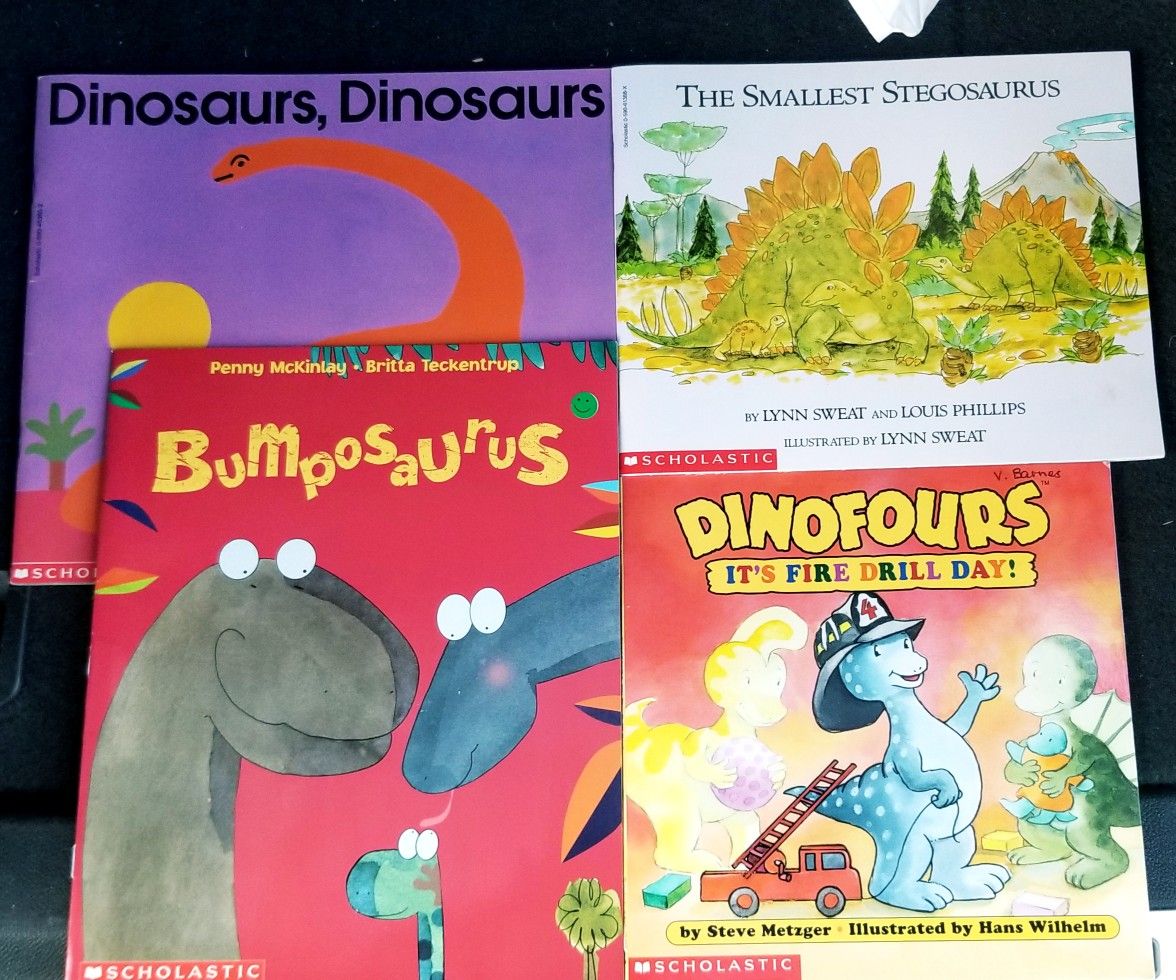 Set of 4 Dinosaur Books