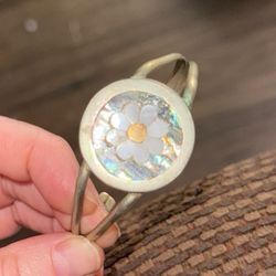 vintage mother of pearl and abalone flower inlay silver bracelet