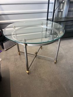 Round Glass Top Table – Silver & Gold