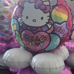 Hello Kitty Centerpiece