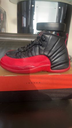 Air Jordan Flu Game black n red Size 10
