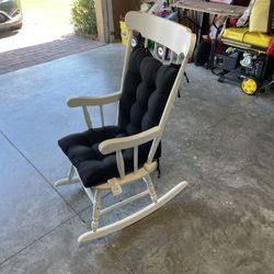 Rocking Chair 