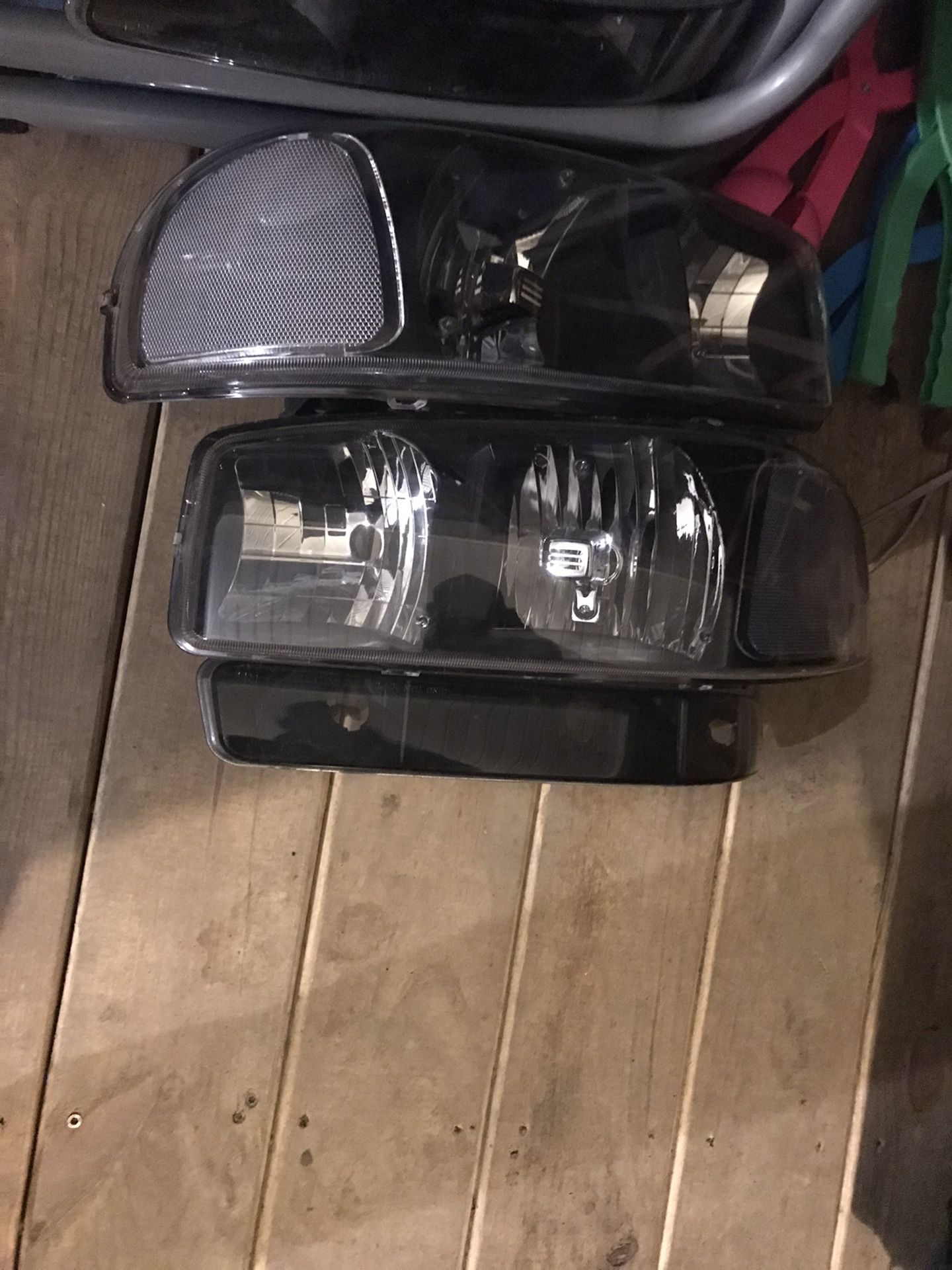 New headlights and blinkers for GMC Sierra