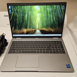 Dell Latitude 5520 15.6 Inch Widescreen Intel i5 11th Gen 16 GB Ram Memory 