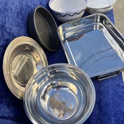 Good condition kitchen stuff each $5