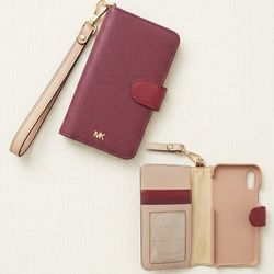 Micheal Kors 2 Tone Saffiano
Leather
Cellphone Case
Wristlet For IPhone XR