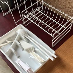 Brand New Stuffs For The Kitchen. Total Of 8 Items 