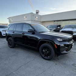 2025 JEEP GRAND CHEROKEE